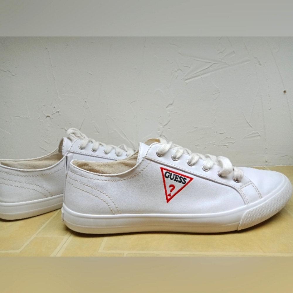 Guess white Shoes